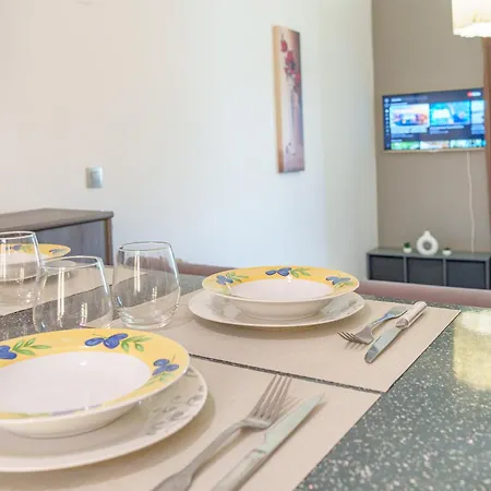 Le Cocon - Hypercentre Antibes, Netflix, Clim *