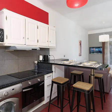 Le Cocon - Hypercentre Antibes, Netflix, Clim *